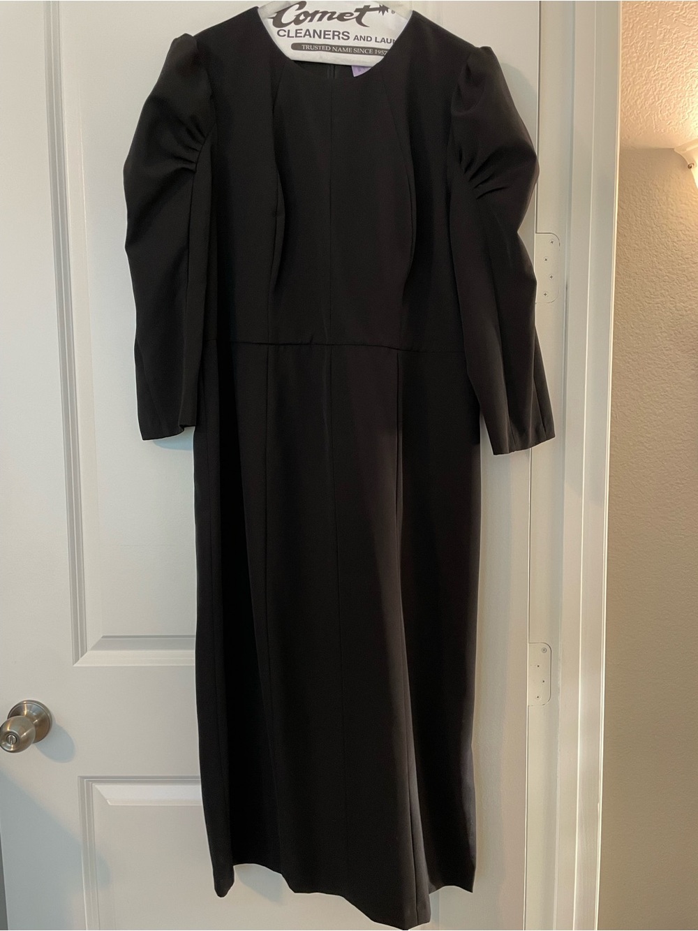 Kay Unger Black 3/4 Sleeve Midi Dress with Puffed Shoulders